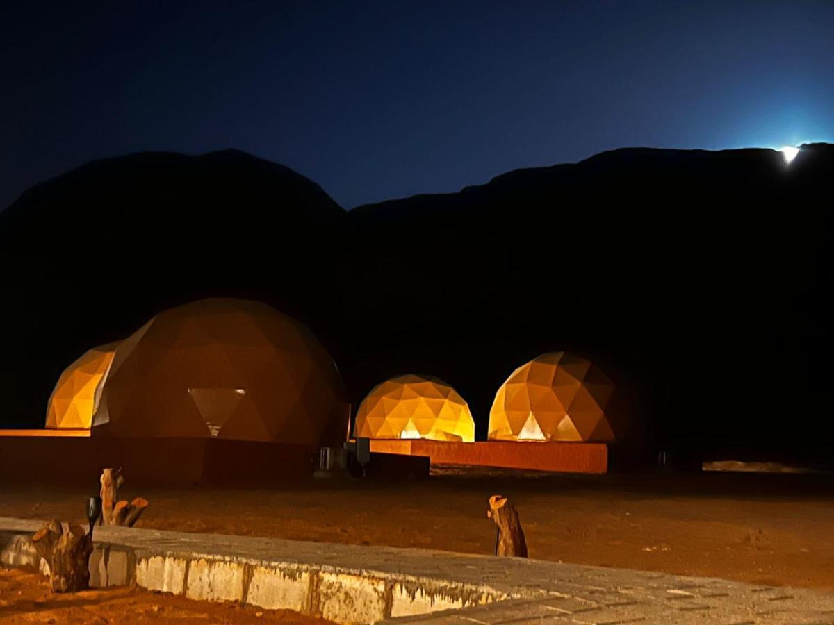 Waseem Luxury Camp Wadi Rum Ngoại thất bức ảnh