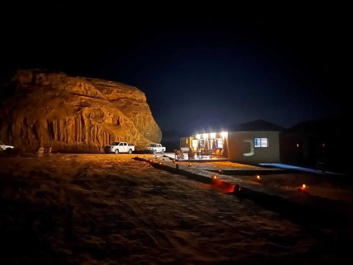 Waseem Luxury Camp Wadi Rum Ngoại thất bức ảnh